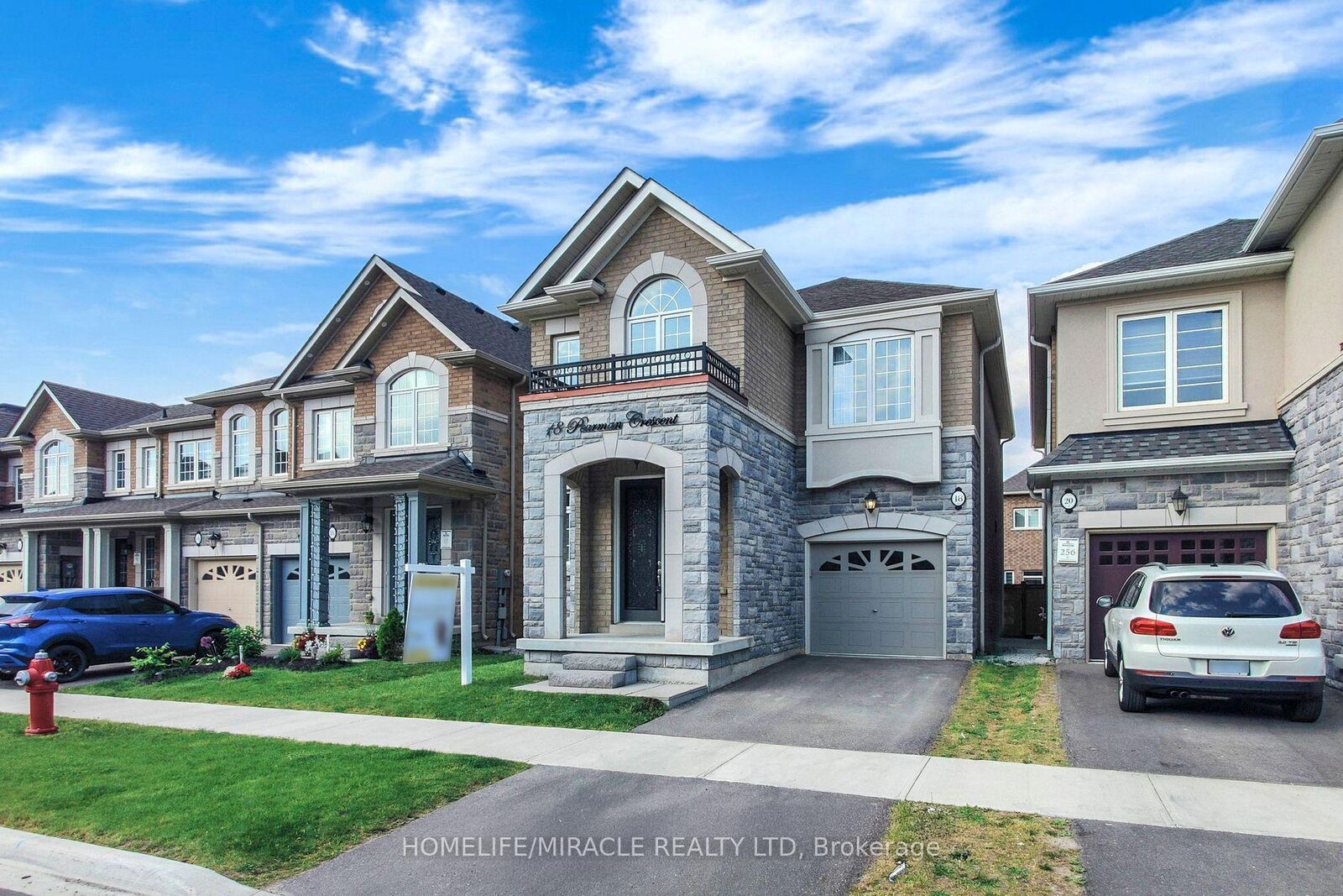 Property Photo: 18 Pearman Crescent ON L7A 4Y8