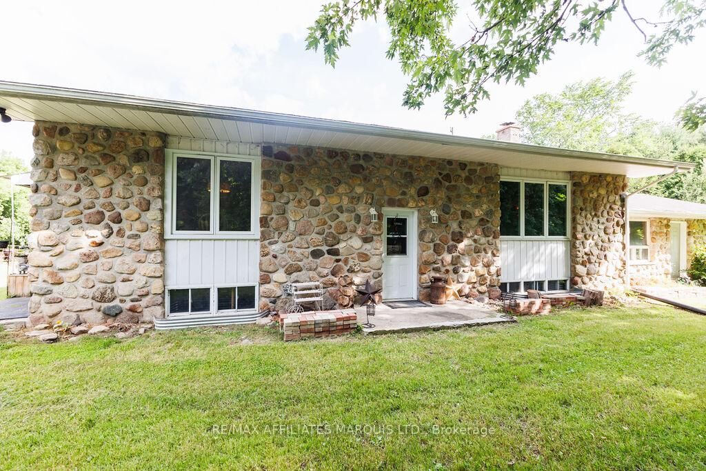 Property Photo: 21111 Concession 8 Road ON K0C 1L0