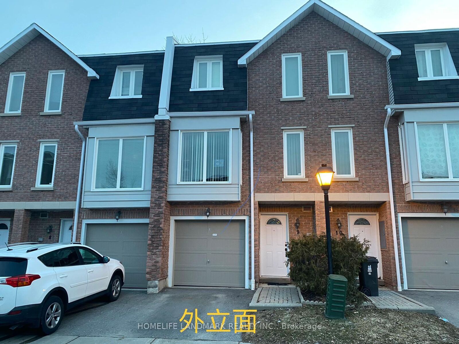 Photo de la propriété:  3500 Brimley Road 8  ON M1V 5K6 