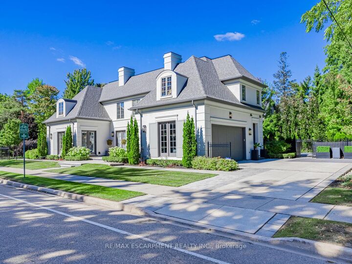 Property Photo: 393 Maple Grove Drive ON L6J 4V8