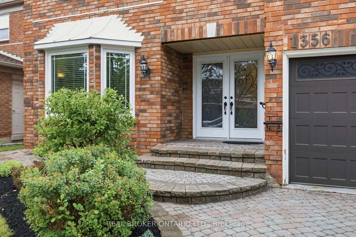 Property Photo: 1356 Mapleridge Crescent ON L6M 2G6