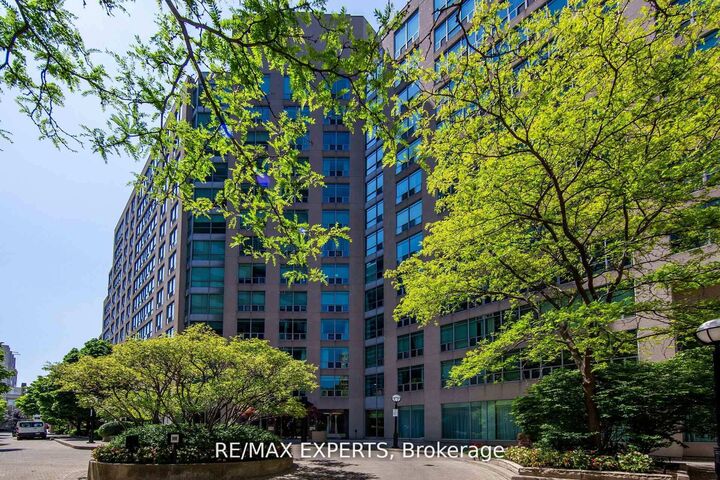 Property Photo: 942 Yonge Street 1006 ON M4W 3S8