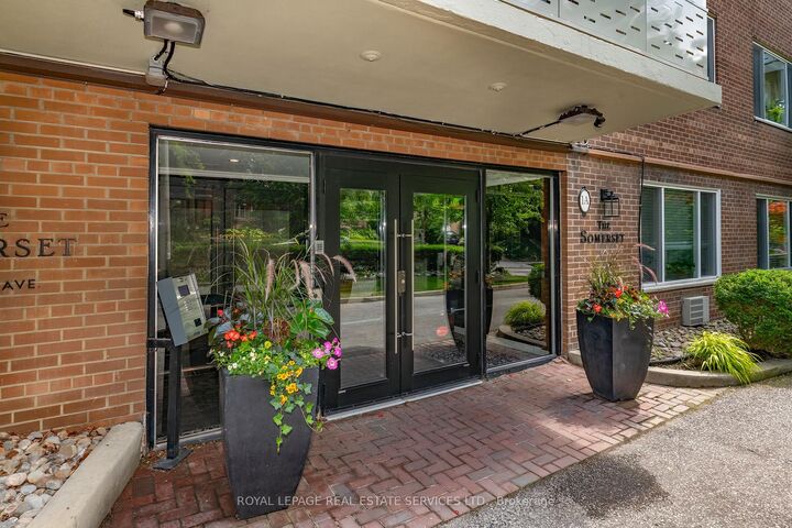 Property Photo:  1 A Dale Avenue 404  ON M4W 1R2 