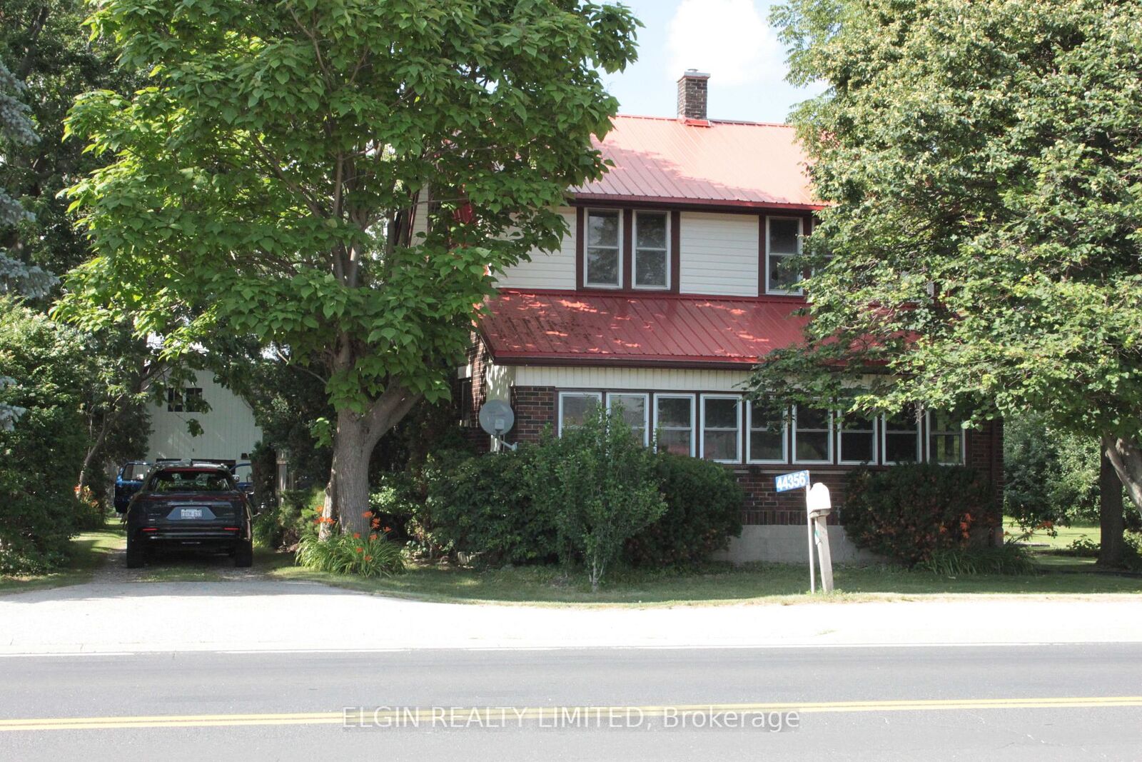 Property Photo: 44356 Talbot Line ON N5P 3S7
