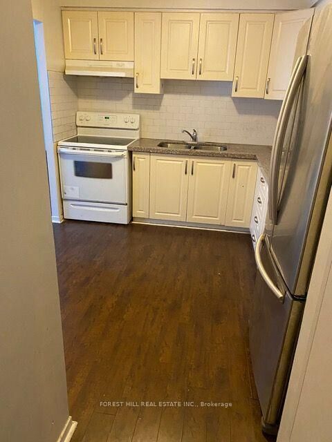 Property Photo:  436 Queen Street W 2nd Fl Unit 2  ON M5V 2A8 