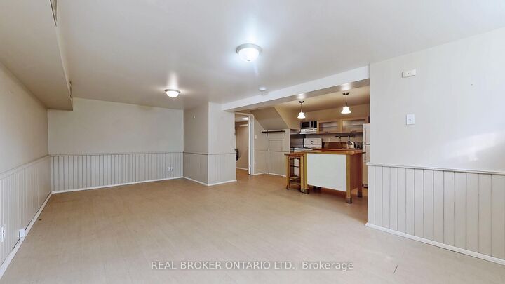 Property Photo:  351 Taylor Mills Drive N  ON L4C 2T8 