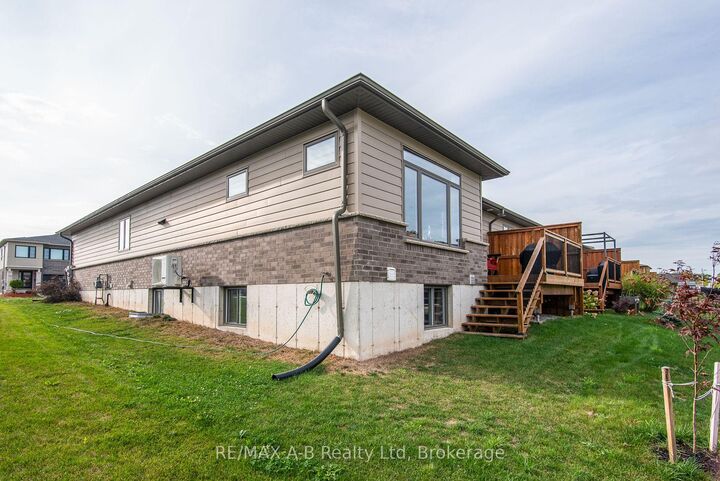 172 Hooper Street — photo 1