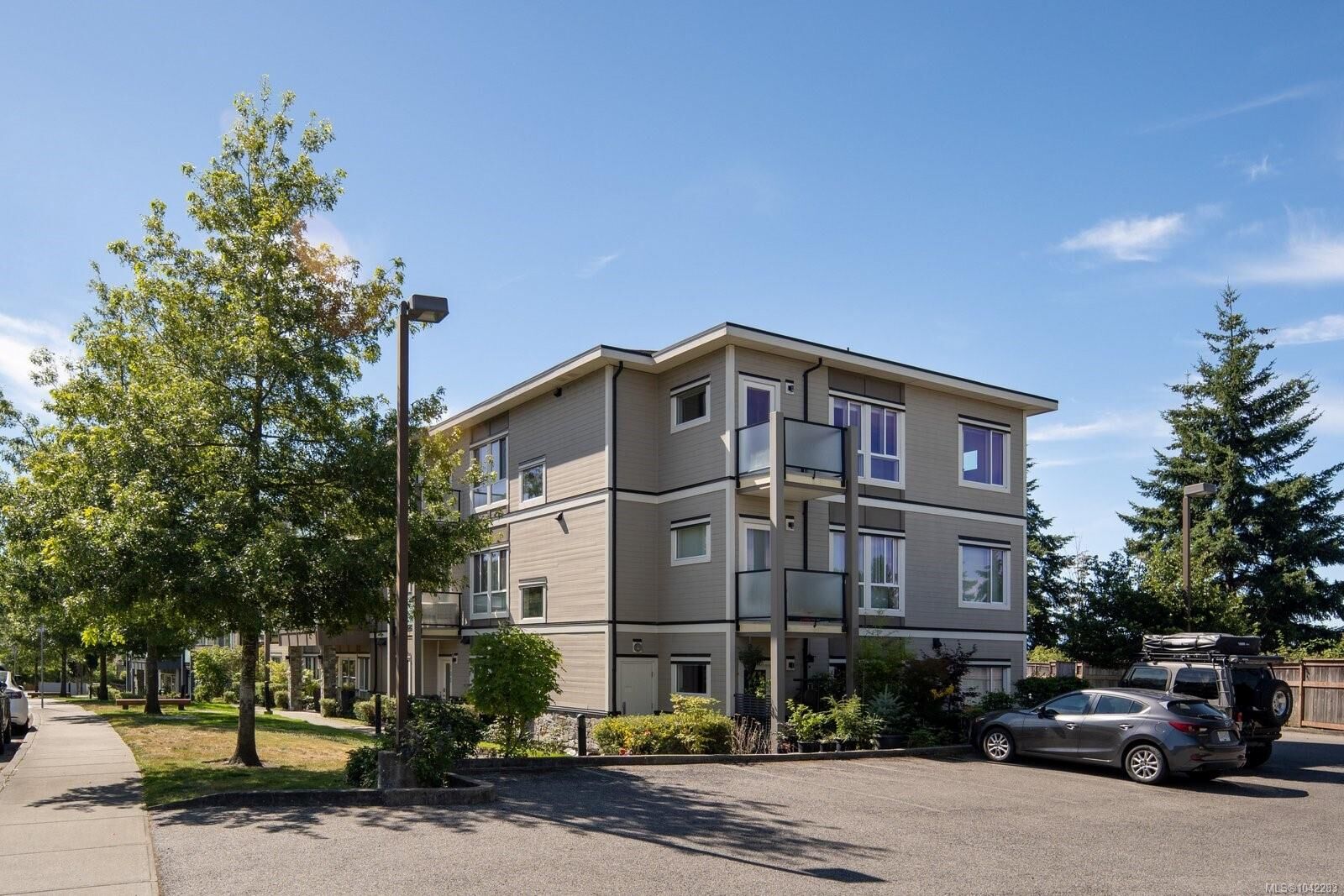Property Photo:  4052 Douglas St #304  BC V8X 0A5 