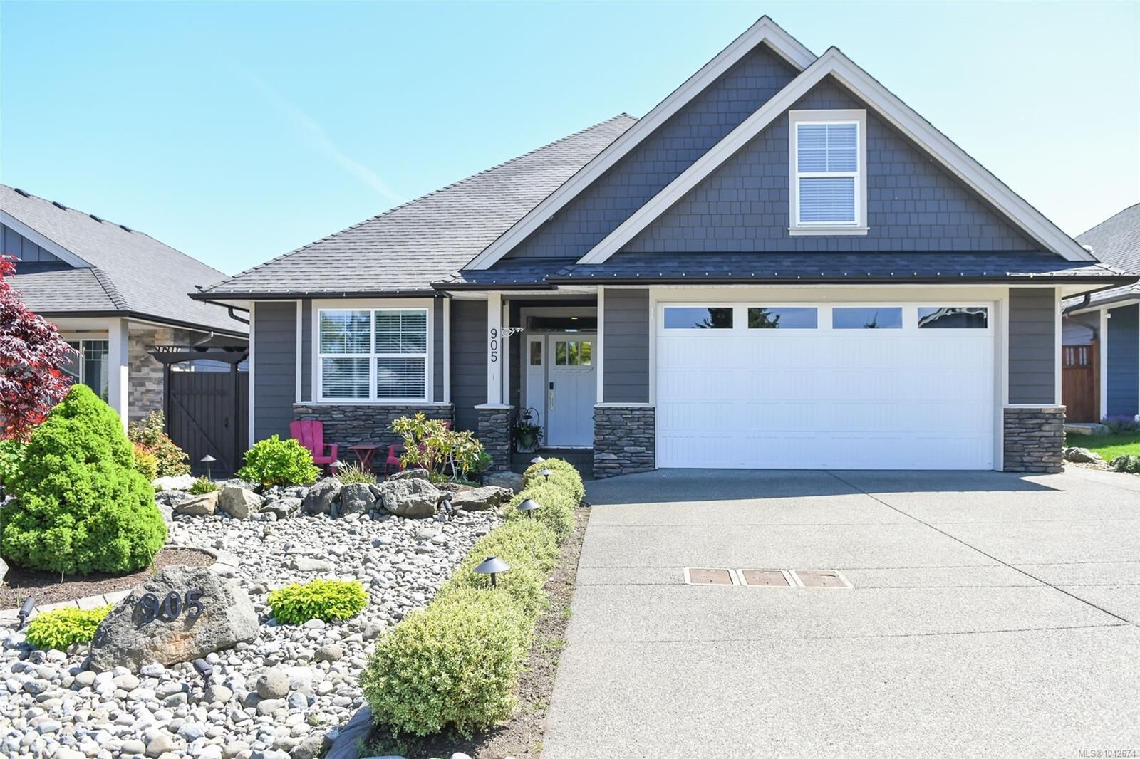 Property Photo: 905 Prestwick Pl BC V9N 0E1