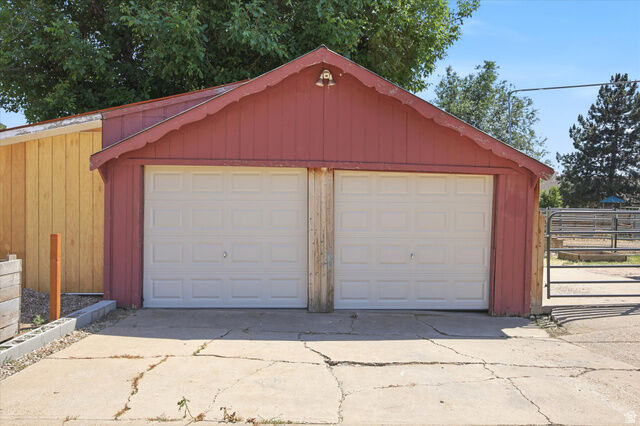 Property Photo:  2093 E 6600 S  UT 84405 