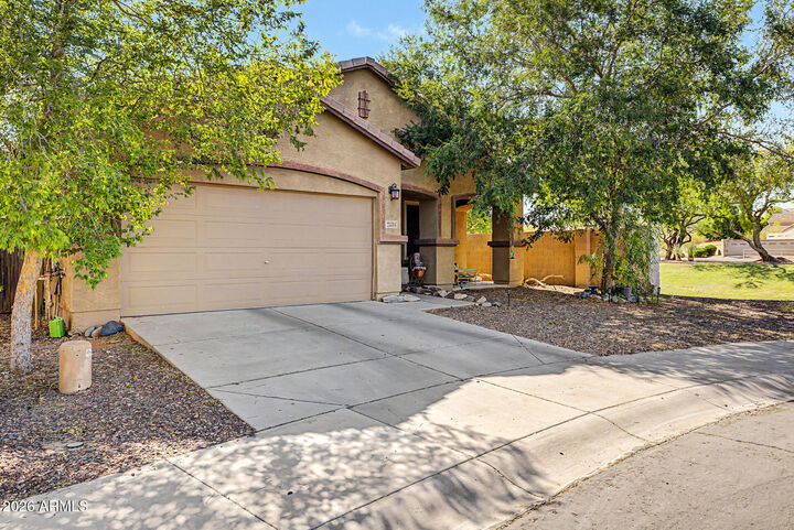 Property Photo:  23314 N Honcho Court  AZ 85373 