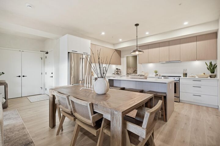 2635 King George Boulevard 338 — photo 1