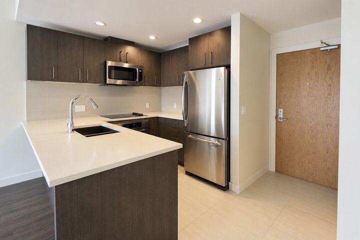 Property Photo: 5983 Gray Avenue 617 BC V6S 0G8
