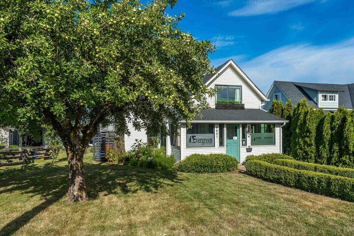 4827 216A Street — photo 1