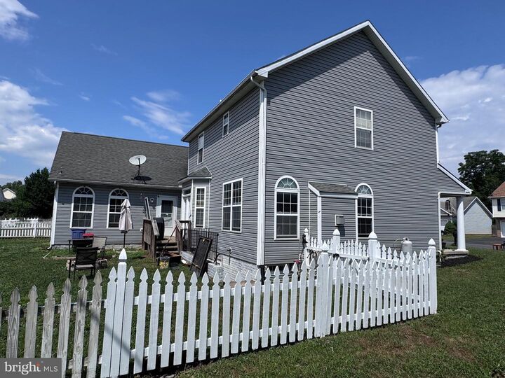 Property Photo:  13 Wren Street N  WV 25405 