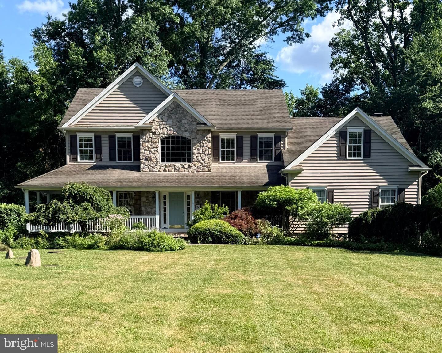 Property Photo:  9 Coventry Lane  NJ 08525 