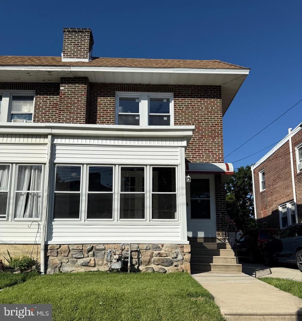 Property Photo: 7 W Cooke Avenue PA 19036