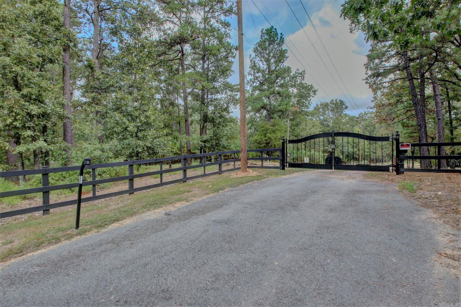 Property Photo:  1.55 Acres Windsong Hill Road  AR 72118 