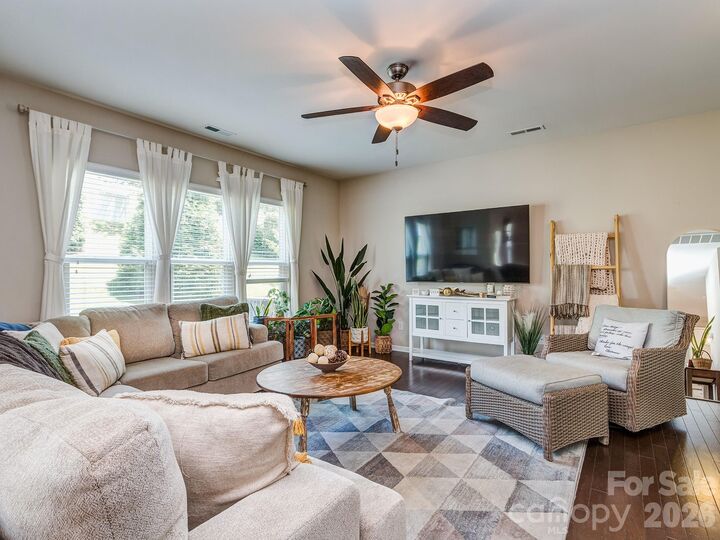 Property Photo: 3831 Park South Station Boulevard NC 28210