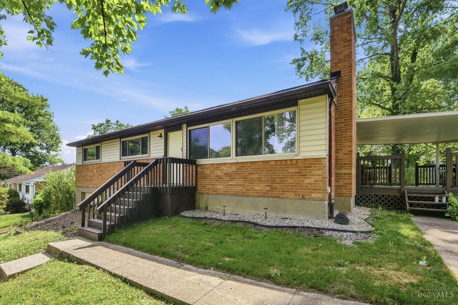 Property Photo:  8710 Mockingbird Lane  OH 45231 