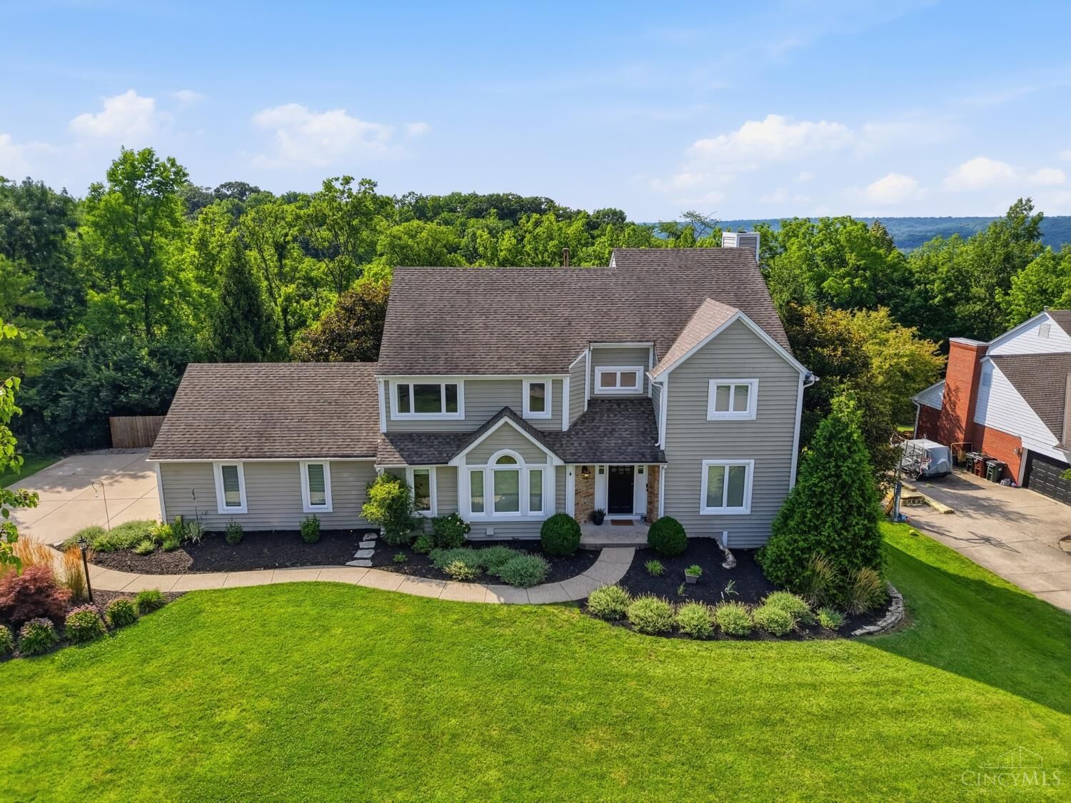 Property Photo: 3135 Williams Creek Drive OH 45244