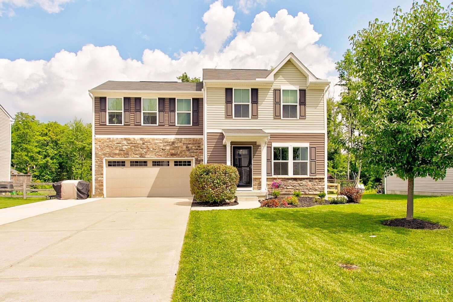 Property Photo: 1499 Winwood Drive OH 45140