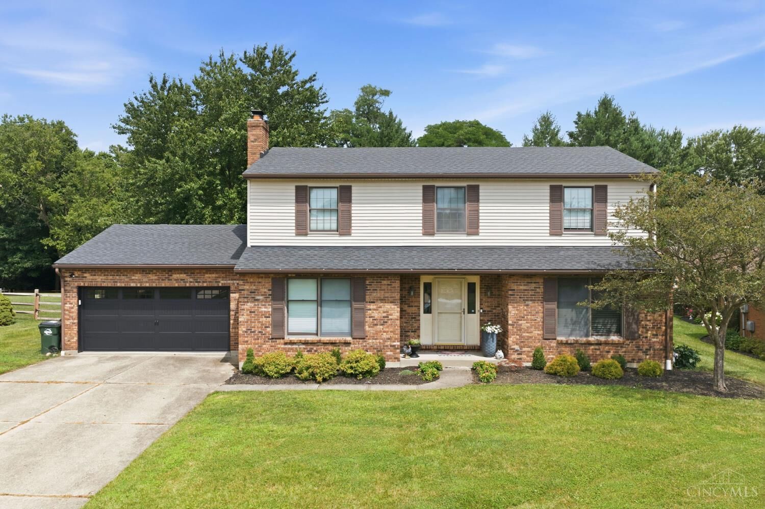 Property Photo: 3260 Parkhill Drive OH 45248
