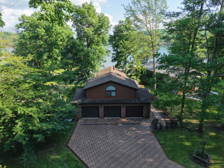 Property Photo: 36 Cay Verde Ln PA 15801