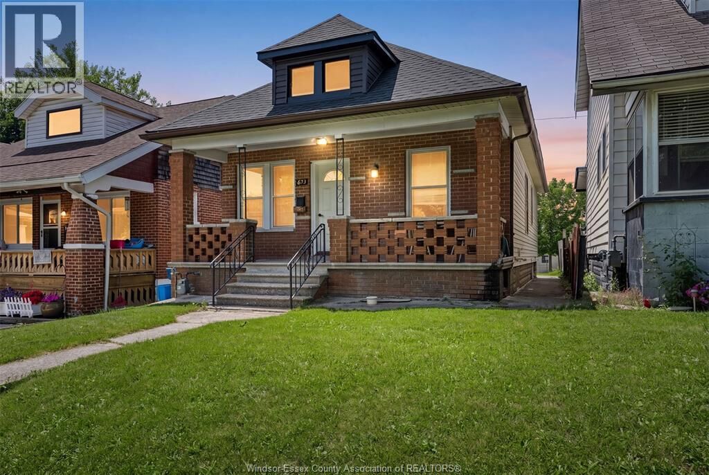 Property Photo: 673 Randolph Avenue ON N9B 2T7