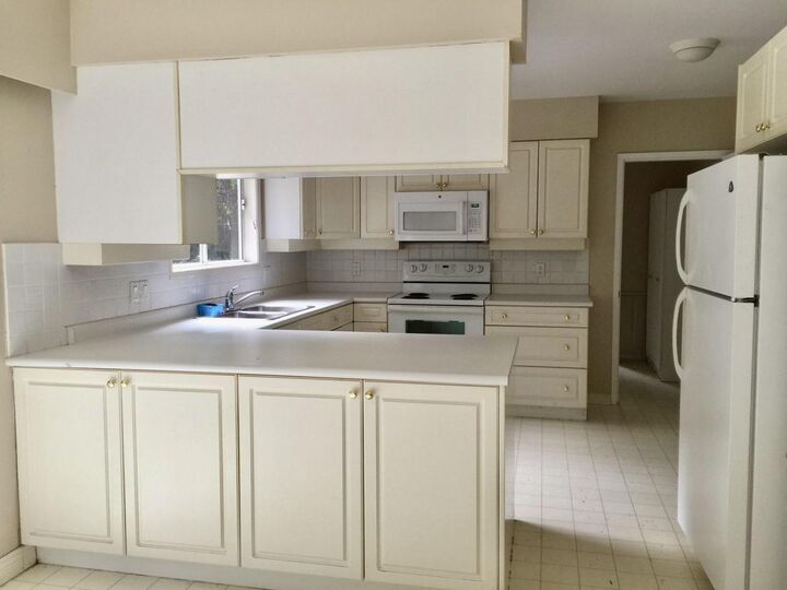 Property Photo: 12501 53 Avenue BC V3X 3B6