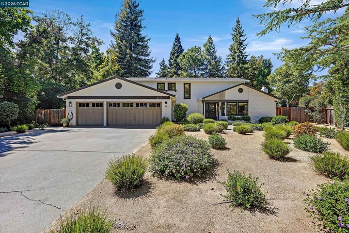 Property Photo: 420 Pennington Pl CA 94526