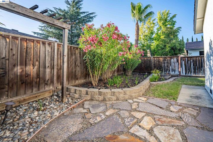 Property Photo:  1255 Cougar Ln  CA 94521 
