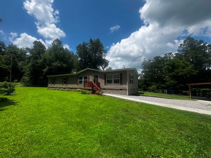 Property Photo: 1327 Ridge Line Road KY 41557