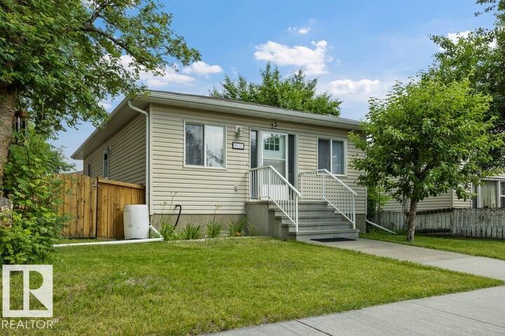 9530 122 Avenue NW — photo 1