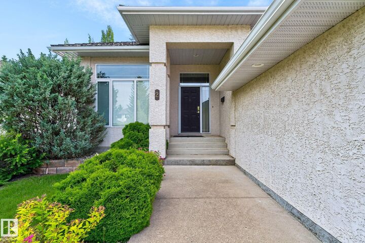 Property Photo:  2 Keating Point(E)  AB T8N 5W8 