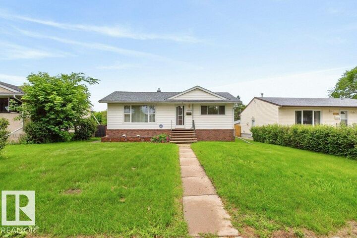 12316 129 Street NW — photo 1