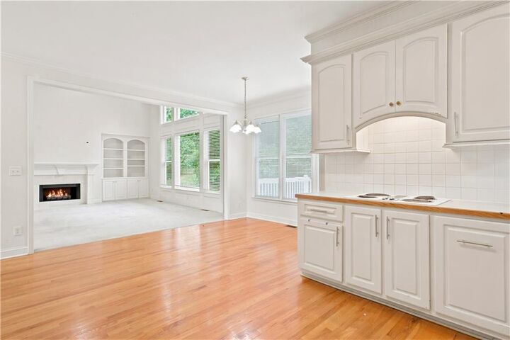 Property Photo: 2160 Turtle Creek Way GA 30043