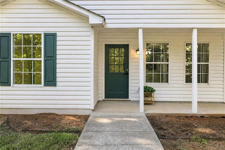 Property Photo: 945 Buford Dam Road GA 30041