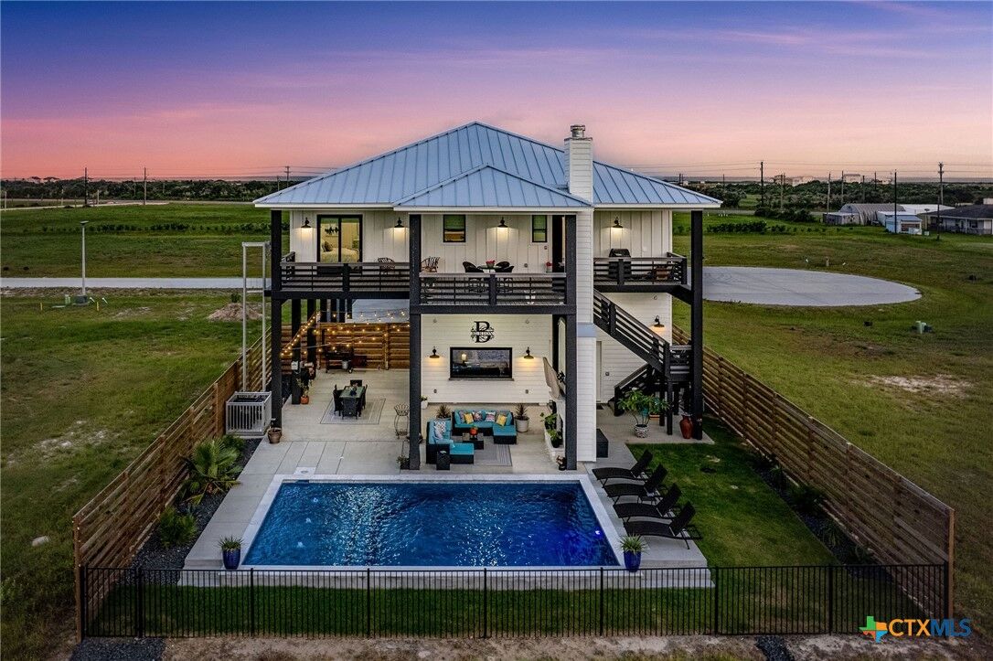 Property Photo: 80 W Clear Water TX 77982