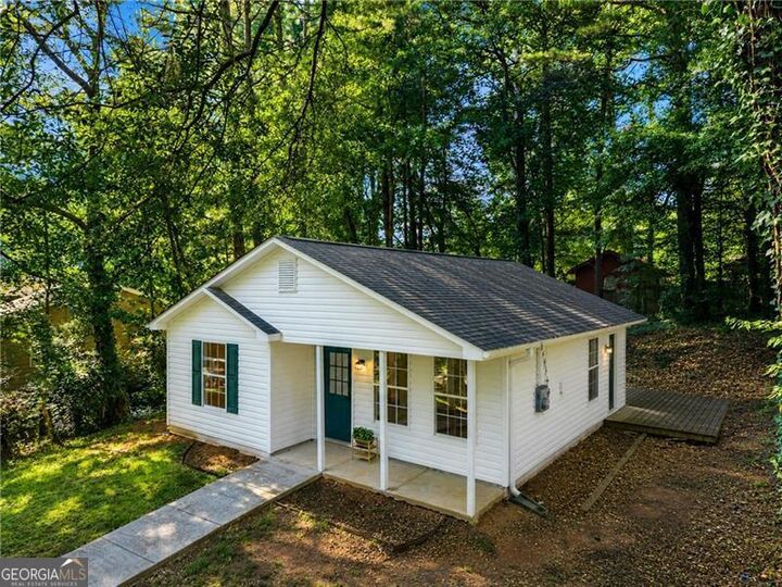 Property Photo: 945 Buford Dam Road GA 30041