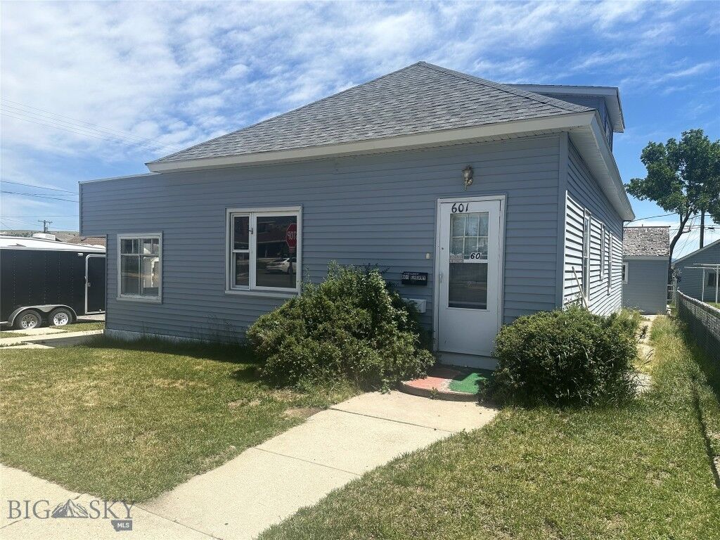 Property Photo:  601 Cherry Street  MT 59711 