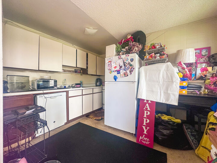 Property Photo:  485 Waianuenue Ave D-219  HI 96720 