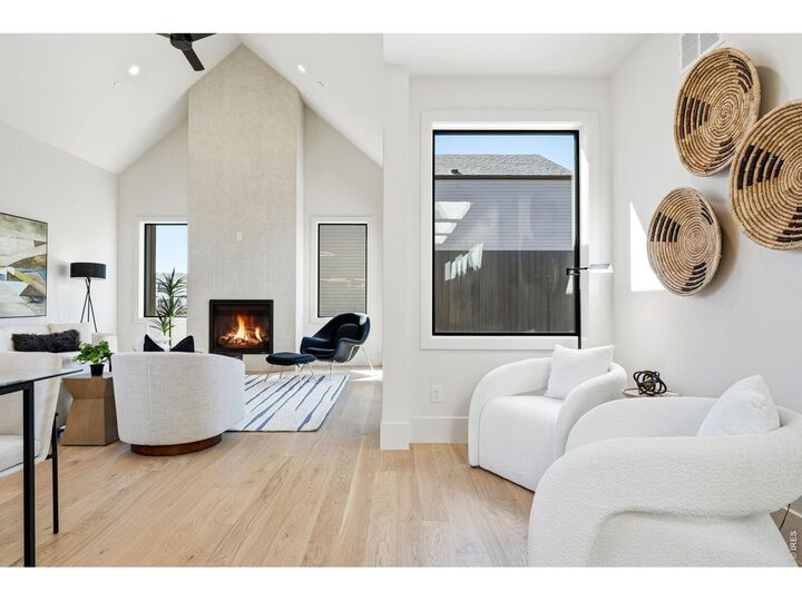 Property Photo:  402 S 3rd Ave  CO 80027 