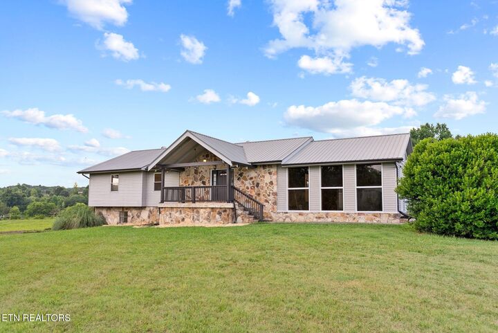 Property Photo:  162 County Road 82  TN 37303 