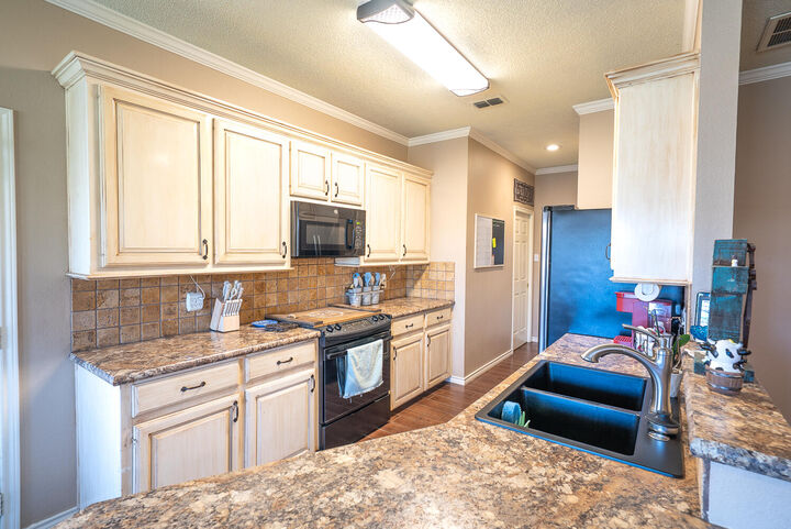 Property Photo:  5416 100th Street  TX 79424 