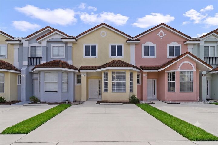 Property Photo: 1236 South Beach Circle FL 34746
