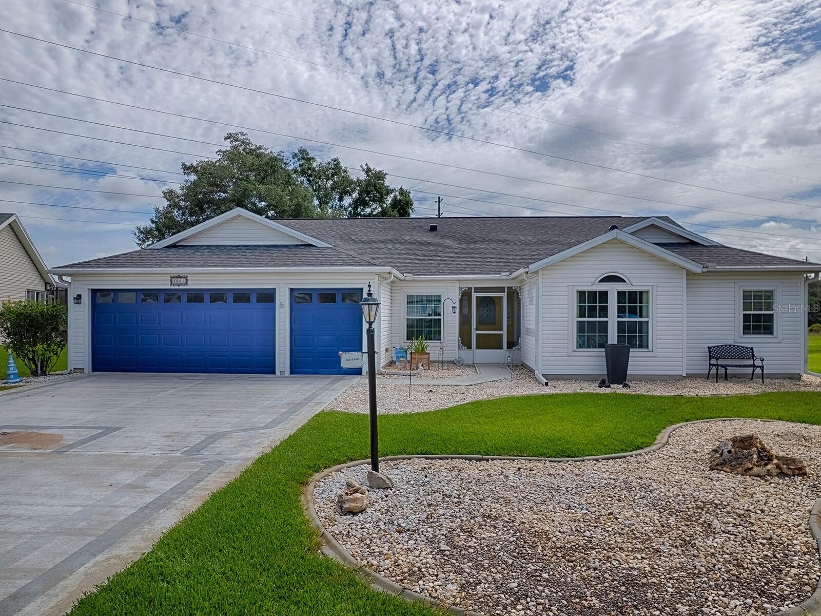 Property Photo:  3851 Manor Oaks Court  FL 34748 