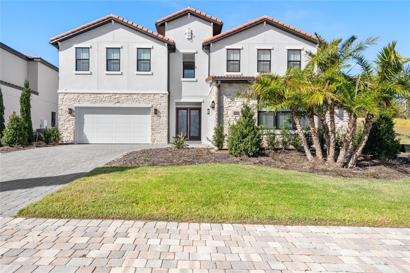 Property Photo: 16829 Bolsena Drive FL 34756