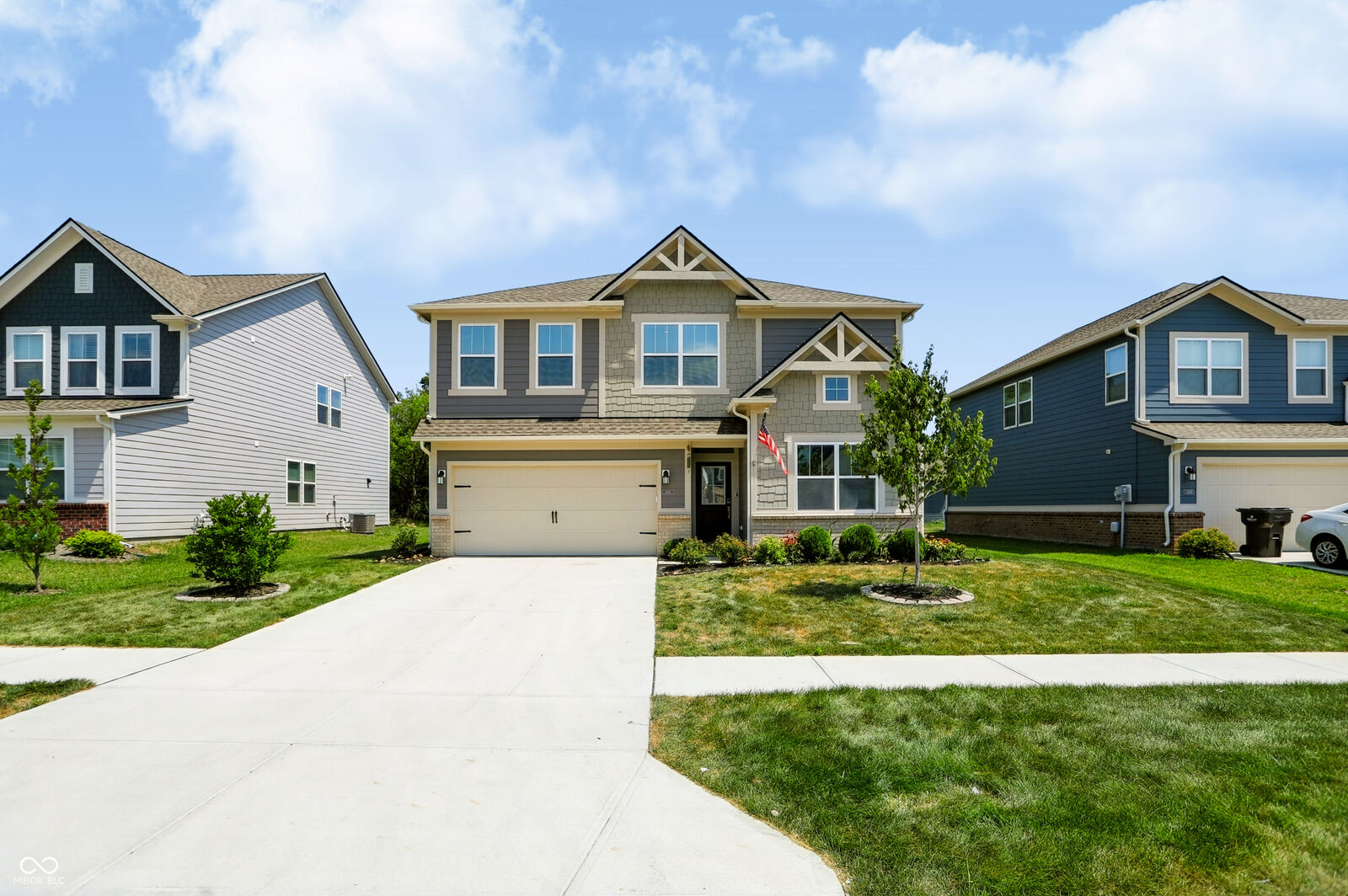 Property Photo:  1096 Sunderland Drive  IN 46143 