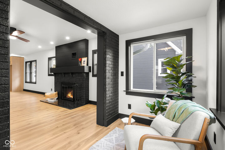 Property Photo:  1647 Washington Street  IN 47201 